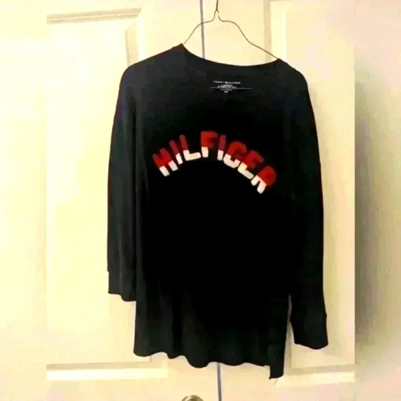 Tommy Hilfiger Lounge Set - Size Small great condition - Picture 2 of 6